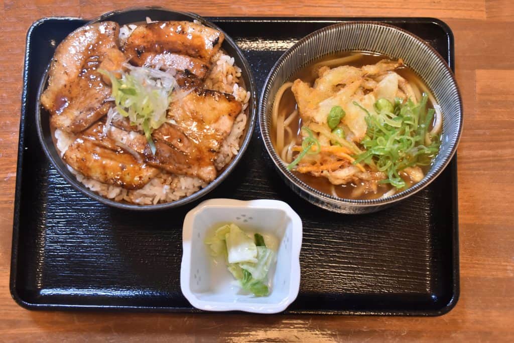 Donburi (丼)