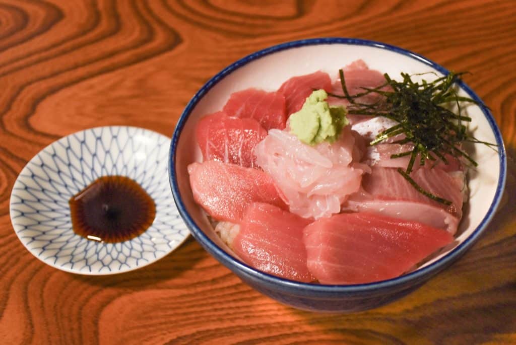 Donburi (丼)