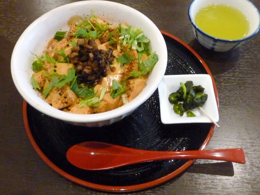 Donburi (丼)