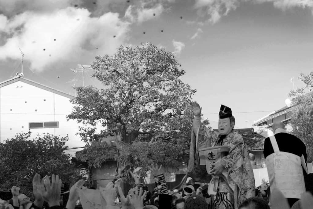 Setsubun (節分) – święto rzucania fasoli