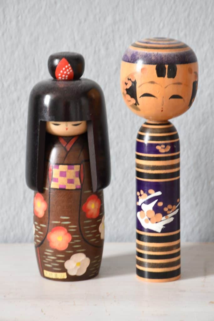 Kokeshi (小芥子) – drewniane laleczki z regionu Tōhoku